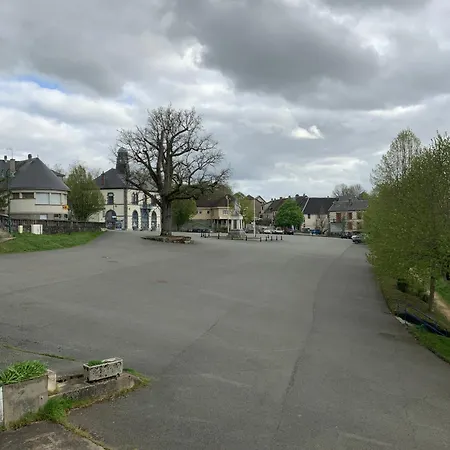 Holiday home Original And Quirky Village Giat